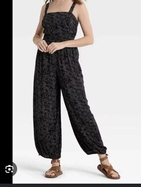Universal Thread Black Floral Textured Jumpsuit Quiet Luxury